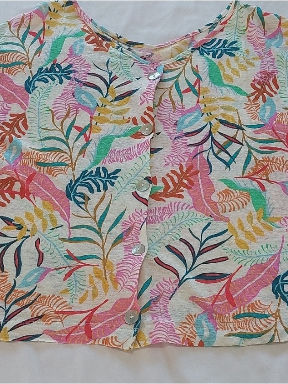 Women’s Multicolor Tropical Leaf Print Button-Front Blouse